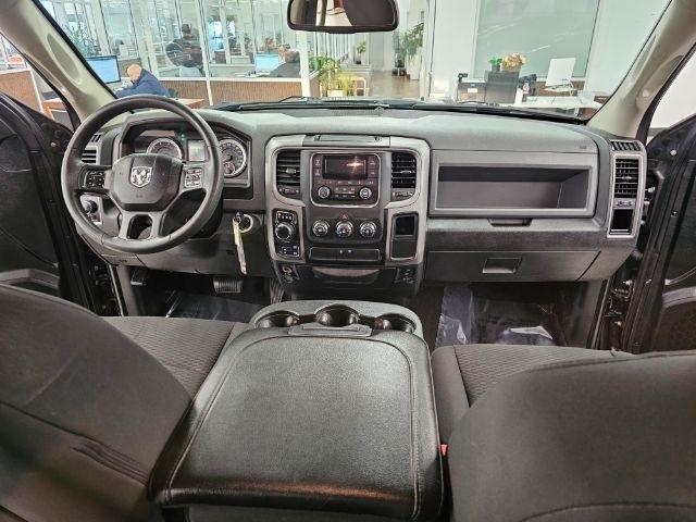 RAM 1500 Express 4x4 Quad Cab 6'4" Box 2018