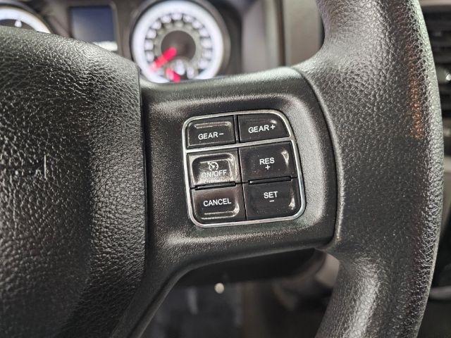 RAM 1500 Express 4x4 Quad Cab 6'4" Box 2018