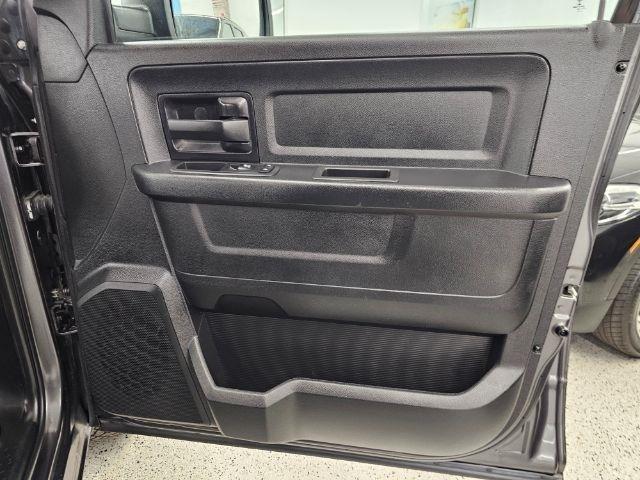 RAM 1500 Express 4x4 Quad Cab 6'4" Box 2018