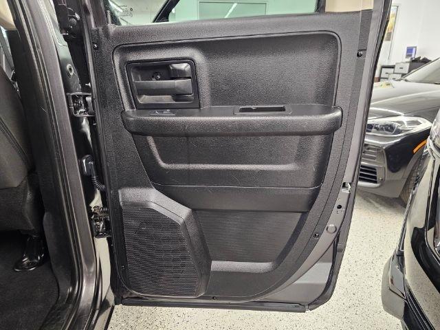 RAM 1500 Express 4x4 Quad Cab 6'4" Box 2018