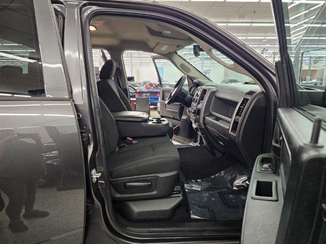 RAM 1500 Express 4x4 Quad Cab 6'4" Box 2018