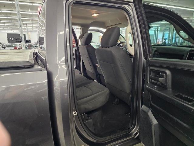 RAM 1500 Express 4x4 Quad Cab 6'4" Box 2018