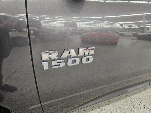 RAM 1500 Express 4x4 Quad Cab 6'4" Box 2018