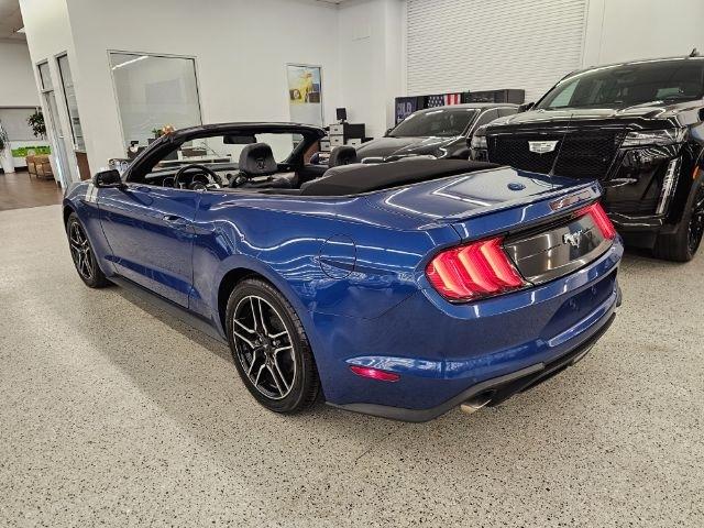Ford Mustang EcoBoost Convertible 2022