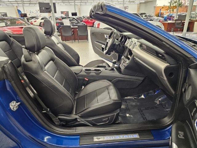 Ford Mustang EcoBoost Convertible 2022