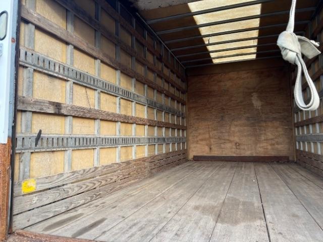 Isuzu NPR HD DSL REG AT 109" WB RED CAB IBT AIR PWL 2014