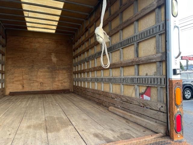 Isuzu NPR HD DSL REG AT 109" WB RED CAB IBT AIR PWL 2014