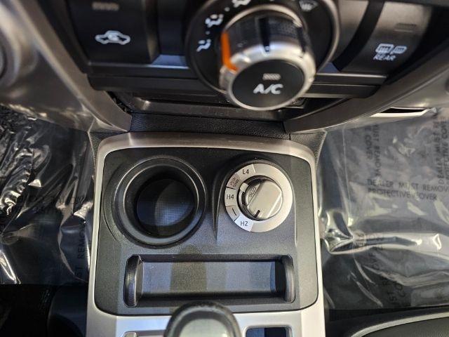 Toyota 4Runner 4WD 4dr V6 Trail Premium (Natl) 2015