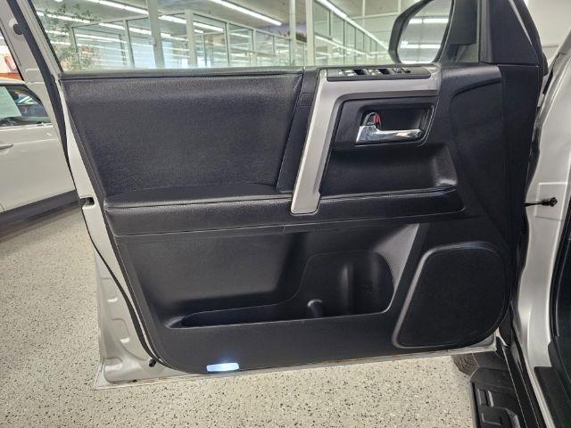 Toyota 4Runner 4WD 4dr V6 Trail Premium (Natl) 2015