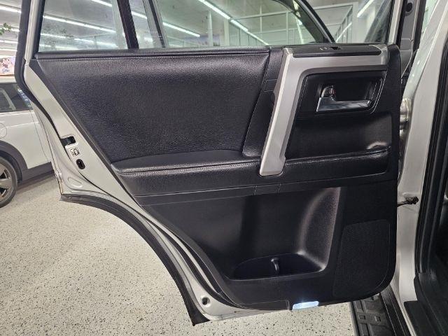 Toyota 4Runner 4WD 4dr V6 Trail Premium (Natl) 2015