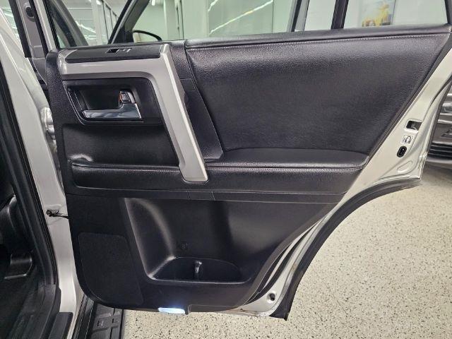 Toyota 4Runner 4WD 4dr V6 Trail Premium (Natl) 2015