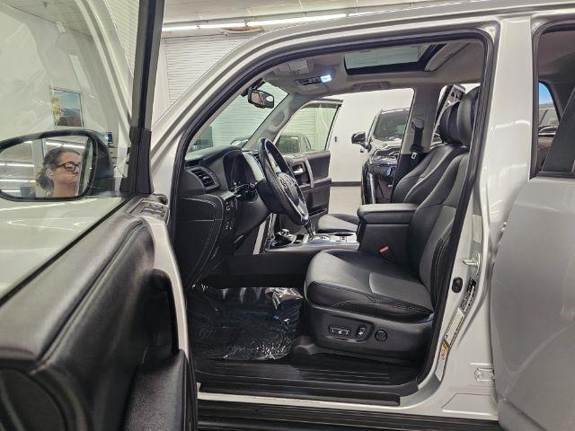 Toyota 4Runner 4WD 4dr V6 Trail Premium (Natl) 2015