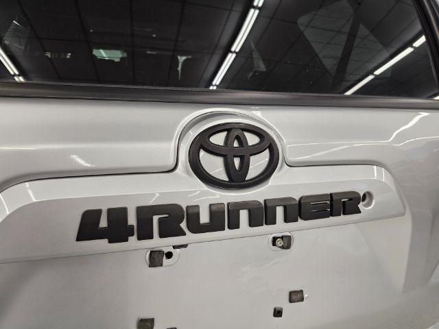 Toyota 4Runner 4WD 4dr V6 Trail Premium (Natl) 2015