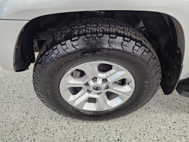 Toyota 4Runner 4WD 4dr V6 Trail Premium (Natl) 2015