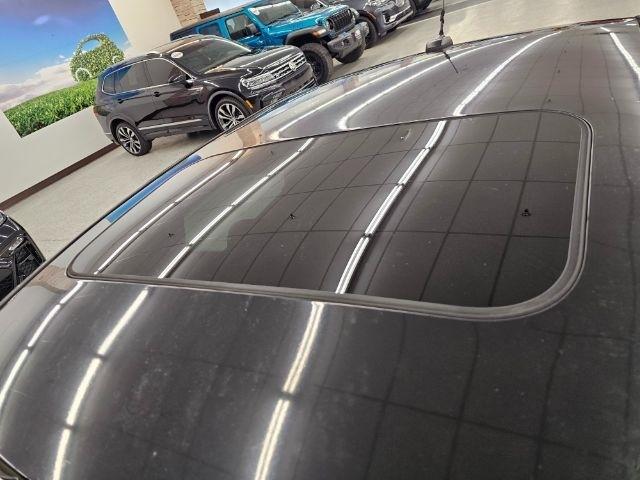 Ford Focus 4dr Sdn SE 2010