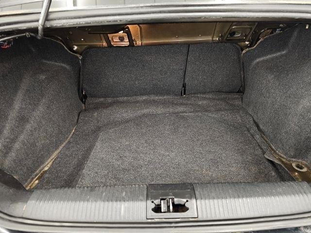 Ford Focus 4dr Sdn SE 2010