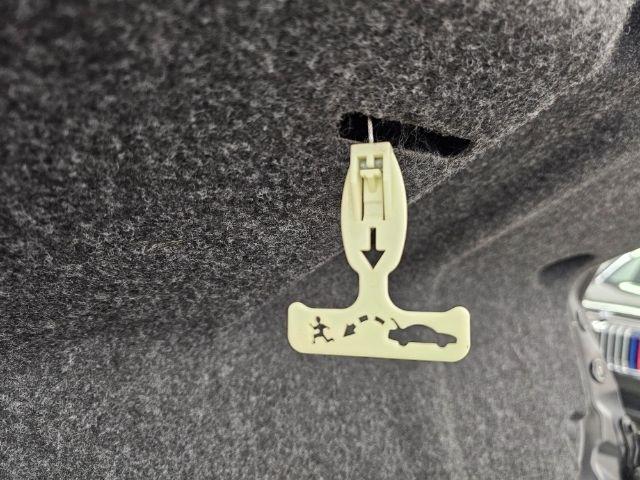 Ford Focus 4dr Sdn SE 2010