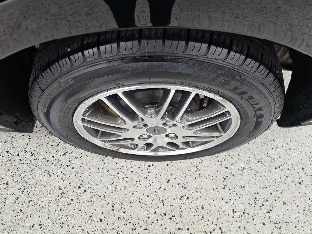 Ford Focus 4dr Sdn SE 2010