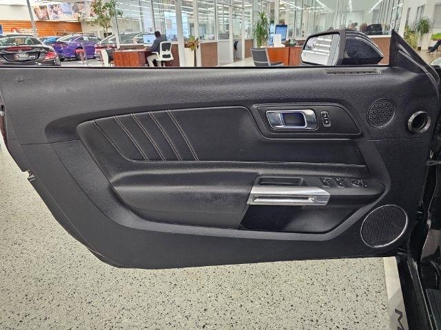 Ford Mustang 2dr Conv EcoBoost Premium 2016