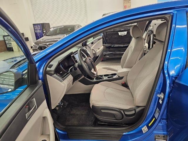 Hyundai Sonata SE 2.4L 2019