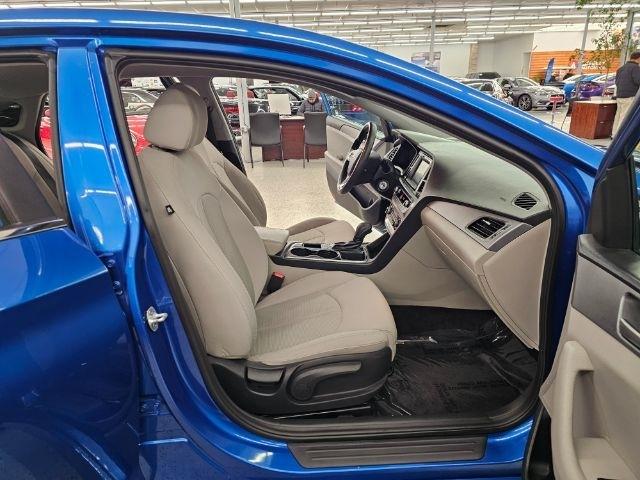 Hyundai Sonata SE 2.4L 2019