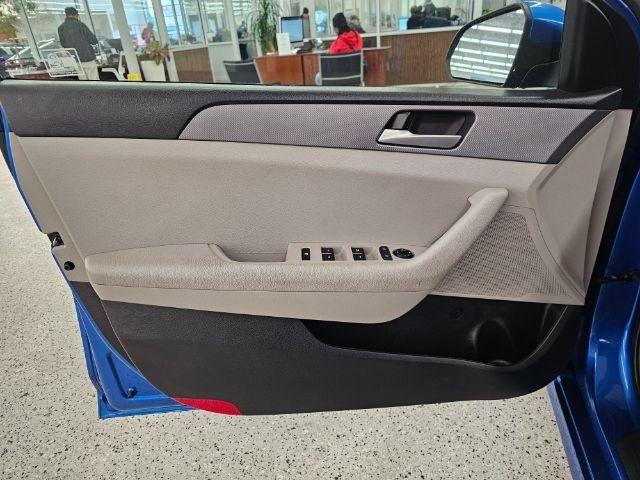 Hyundai Sonata SE 2.4L 2019