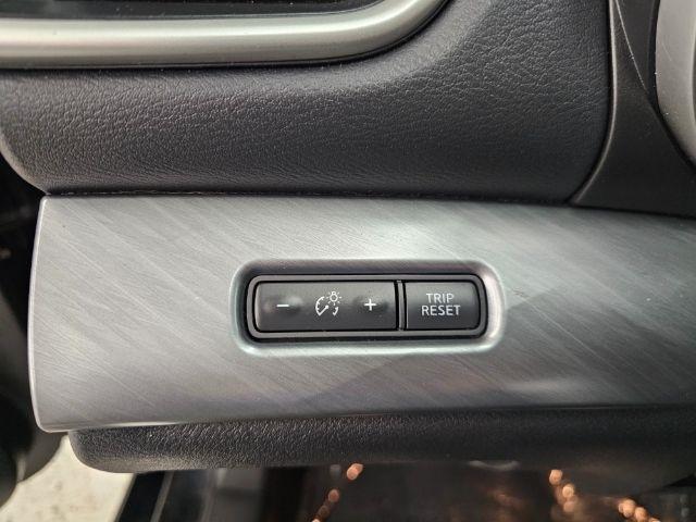 Nissan Maxima SV 3.5L 2017