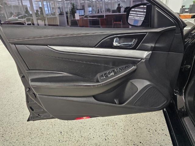 Nissan Maxima SV 3.5L 2017