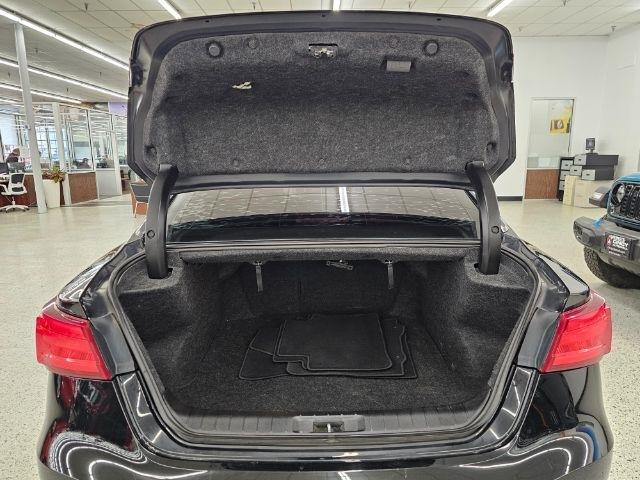 Nissan Maxima SV 3.5L 2017