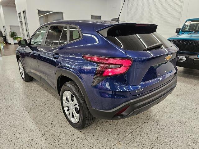 Chevrolet Trax FWD 4dr LS 2024