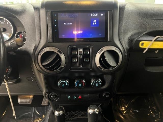 Jeep Wrangler Unlimited 4WD 4dr Sport 2015