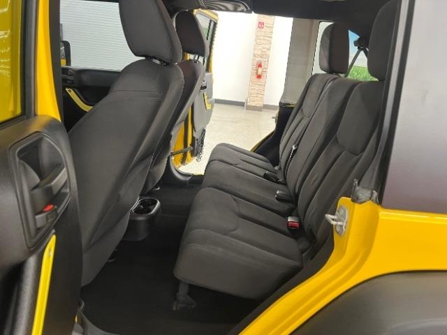 Jeep Wrangler Unlimited 4WD 4dr Sport 2015