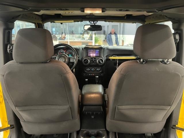 Jeep Wrangler Unlimited 4WD 4dr Sport 2015