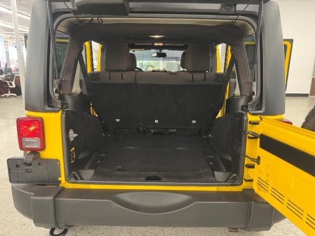 Jeep Wrangler Unlimited 4WD 4dr Sport 2015