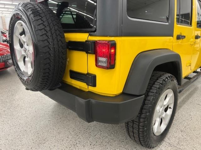 Jeep Wrangler Unlimited 4WD 4dr Sport 2015