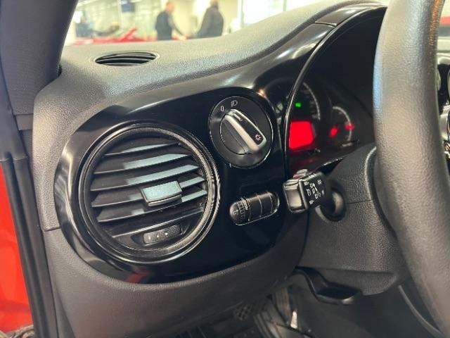 Volkswagen Beetle Coupe 2dr Auto 1.8T S PZEV 2016