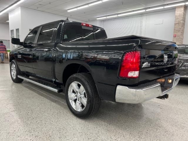 RAM 1500 4WD Crew Cab 140.5" Big Horn 2016