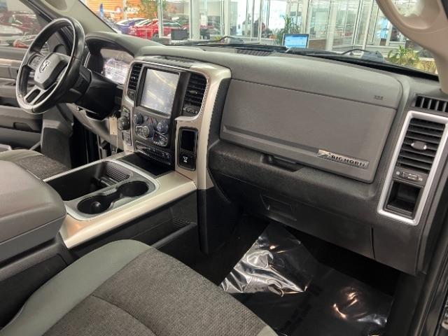 RAM 1500 4WD Crew Cab 140.5" Big Horn 2016