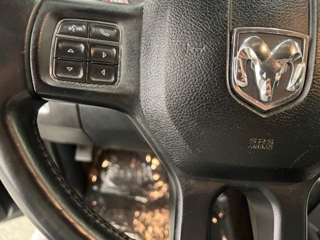 RAM 1500 4WD Crew Cab 140.5" Big Horn 2016