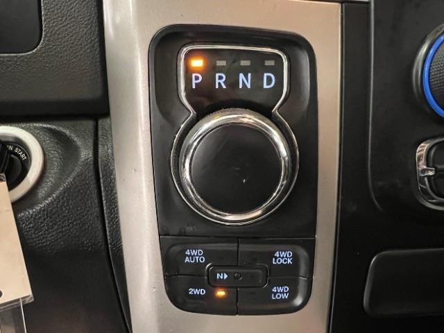 RAM 1500 4WD Crew Cab 140.5" Big Horn 2016