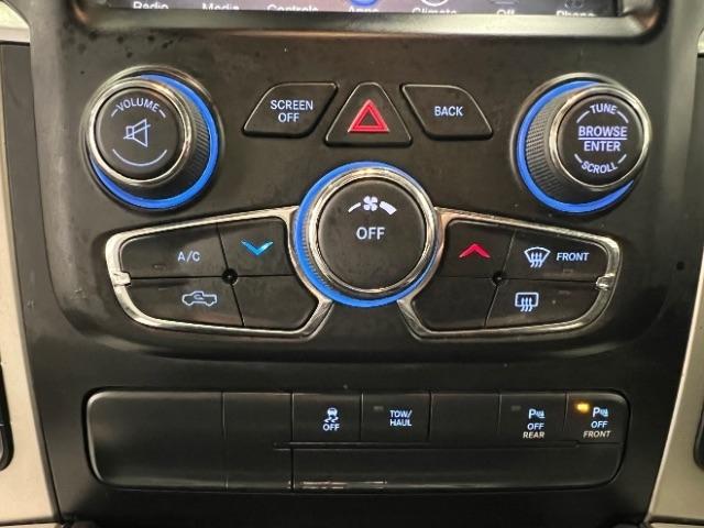 RAM 1500 4WD Crew Cab 140.5" Big Horn 2016