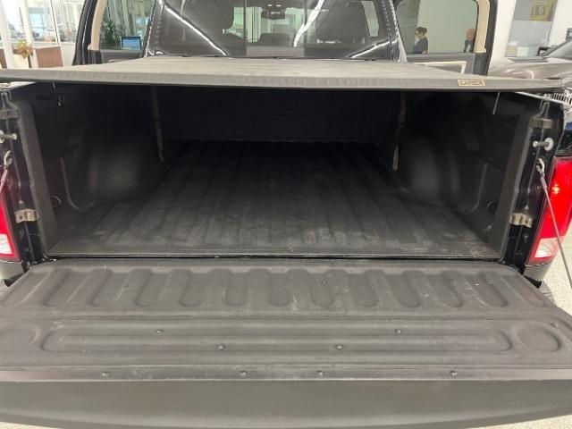 RAM 1500 4WD Crew Cab 140.5" Big Horn 2016