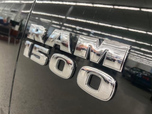 RAM 1500 4WD Crew Cab 140.5" Big Horn 2016