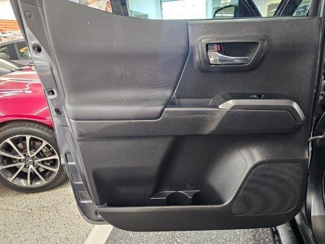 Toyota Tacoma 4WD TRD Off Road Double Cab 5' Bed V6 MT (Natl) 2023