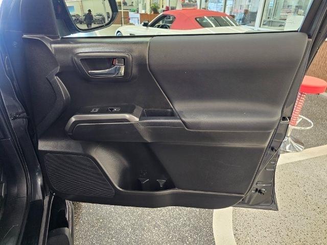 Toyota Tacoma 4WD TRD Off Road Double Cab 5' Bed V6 MT (Natl) 2023