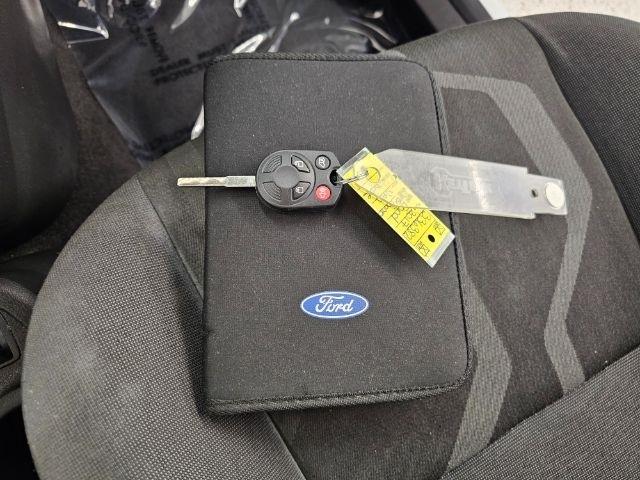 Ford Transit Connect Van XLT LWB w/Rear Symmetrical Doors 2017