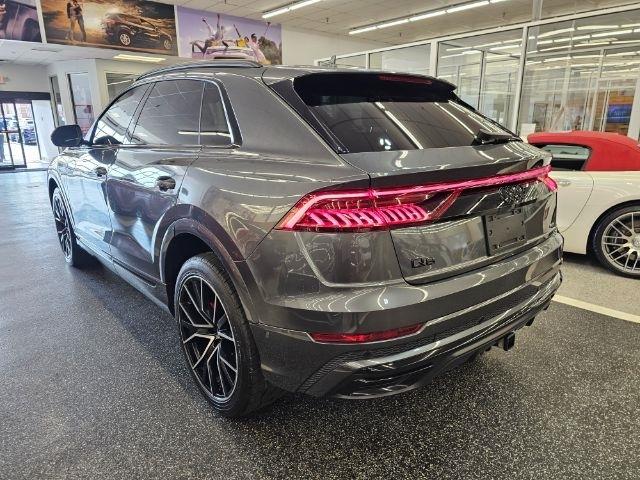 Audi Q8 Premium Plus 55 TFSI quattro 2021