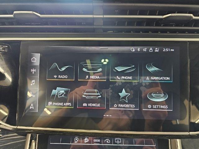 Audi Q8 Premium Plus 55 TFSI quattro 2021