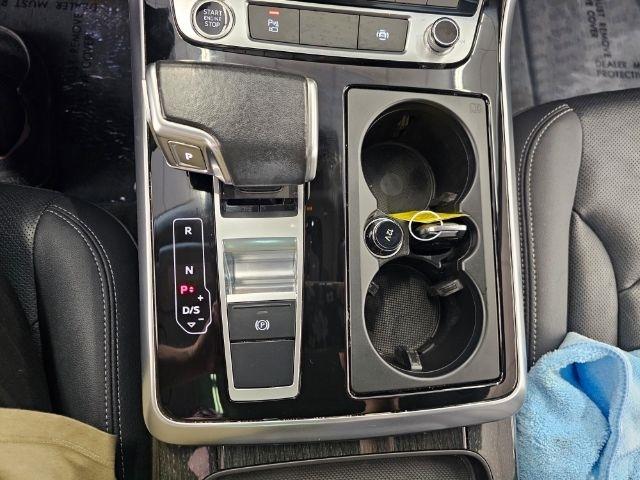 Audi Q8 Premium Plus 55 TFSI quattro 2021