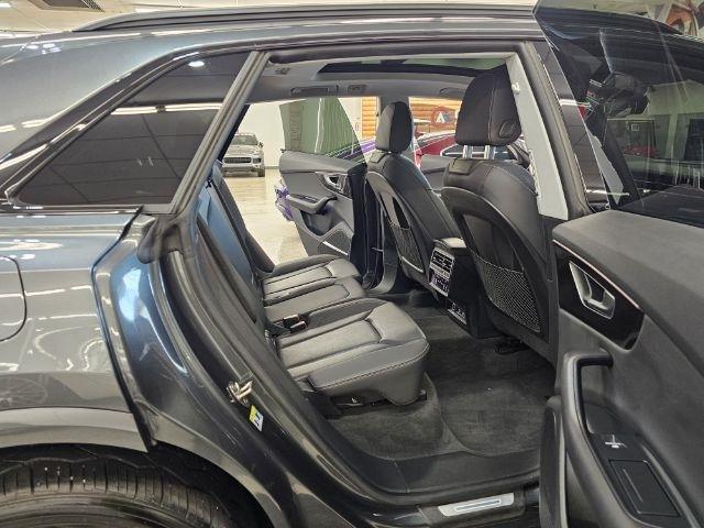 Audi Q8 Premium Plus 55 TFSI quattro 2021